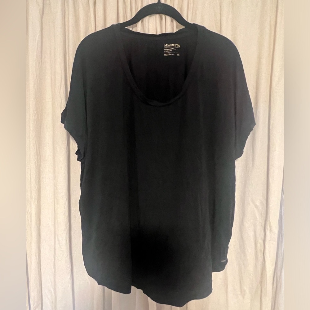 Mondetta XXL black shirt